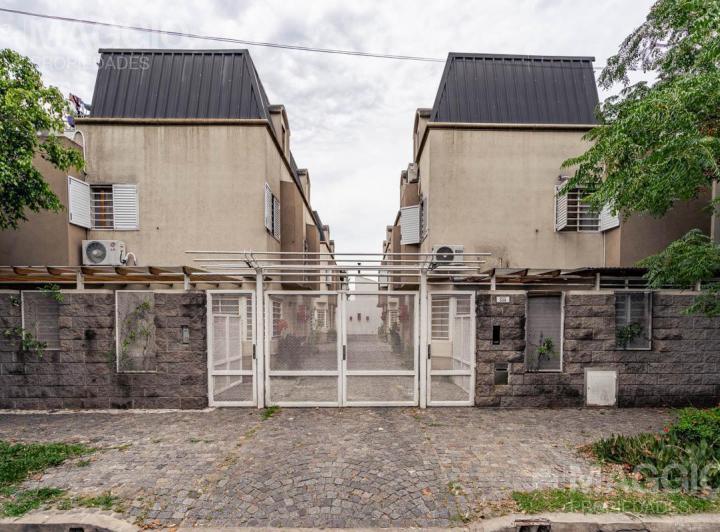 Casa · 110m² · 4 Ambientes · 1 Cochera