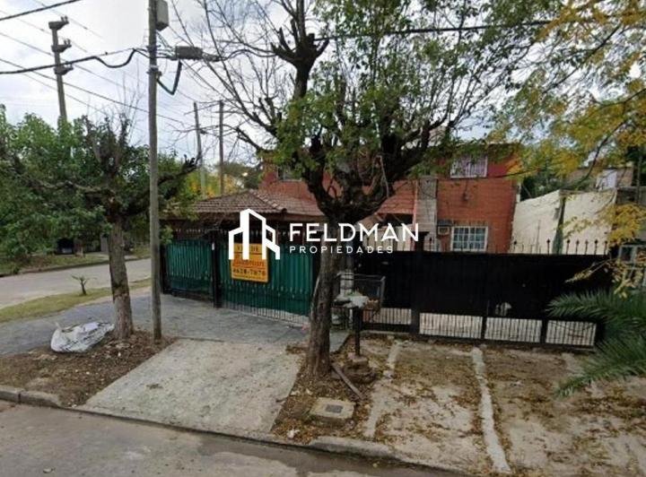 Casa · 200m² · 6 Ambientes · 3 Cocheras