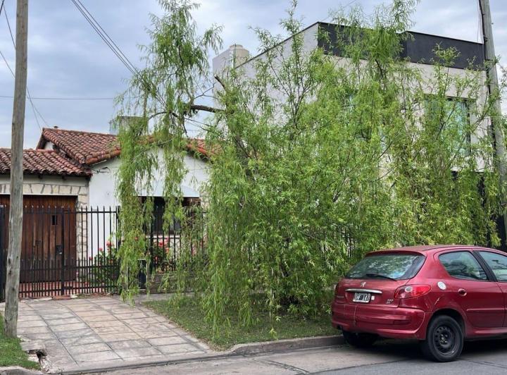 Casa · 134m² · 4 Ambientes · 2 Cocheras