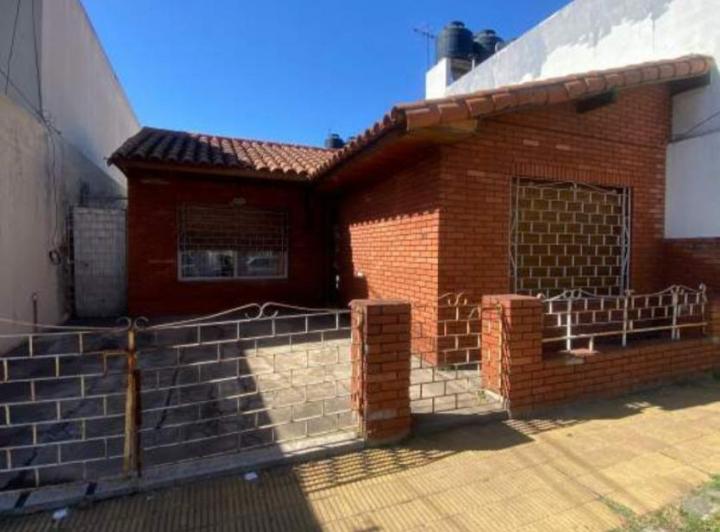 Casa · 90m² · 3 Ambientes · 1 Cochera