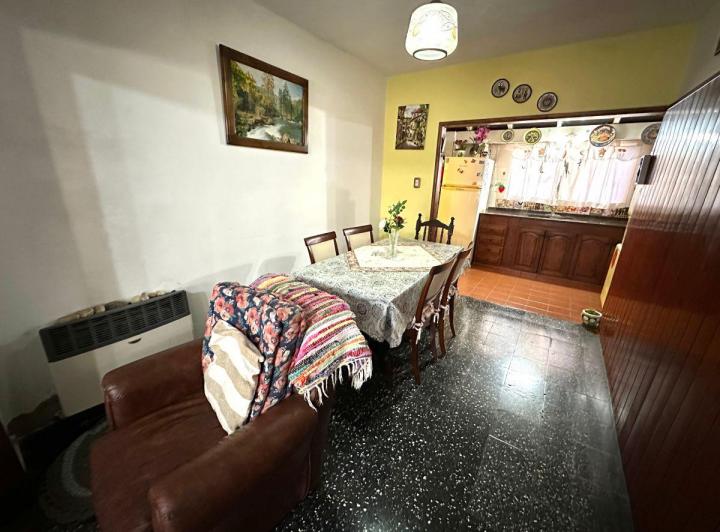 Casa · 140m² · 5 Ambientes · 1 Cochera