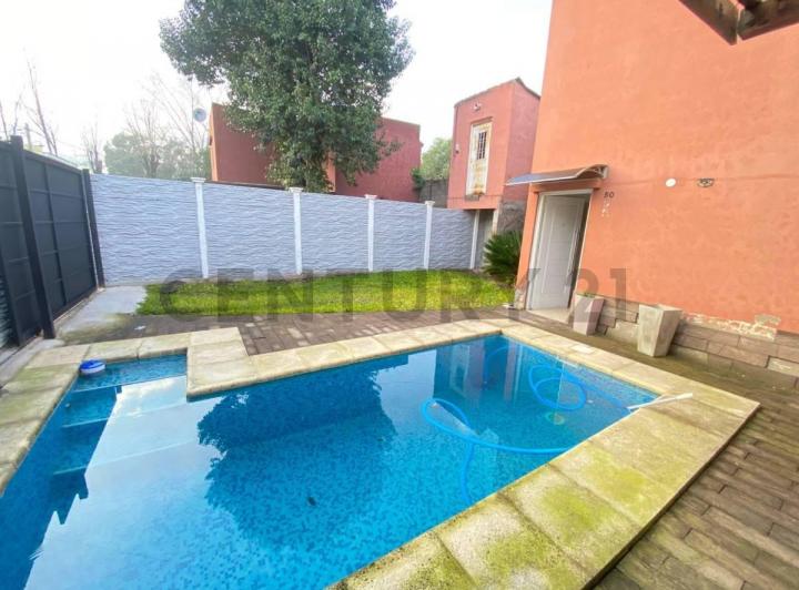 Casa · 150m² · 4 Ambientes · 1 Cochera