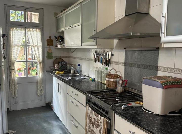Casa · 200m² · 5 Ambientes · 3 Cocheras