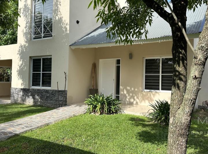 Casa · 135m² · 3 Ambientes