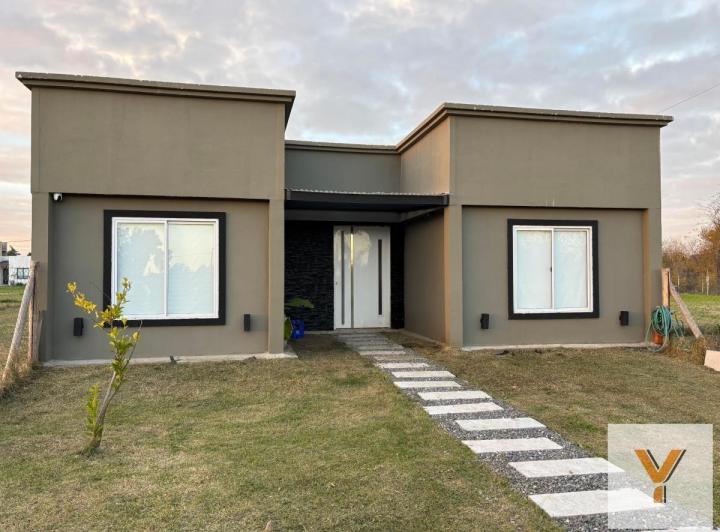 Casa · 90m² · 4 Ambientes