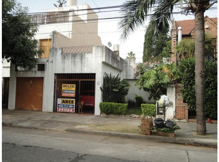 Casa · 130m² · 3 Ambientes · 1 Cochera
