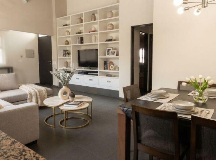 Casa · 160m² · 3 Ambientes · 2 Cocheras