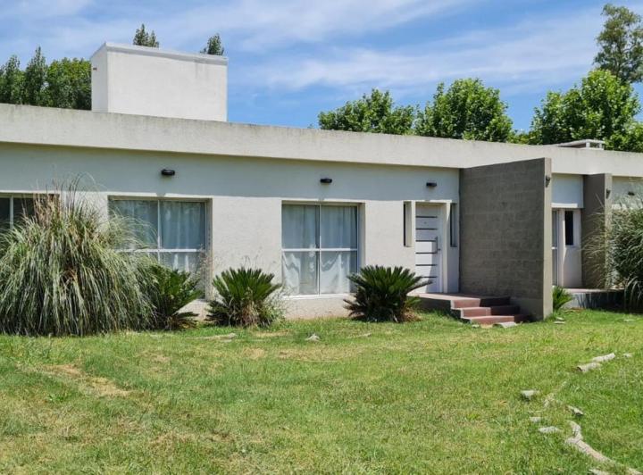 Casa · 175m² · 4 Ambientes · 1 Cochera
