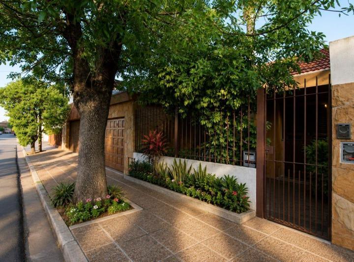 Casa · 155m² · 5 Ambientes · 2 Cocheras