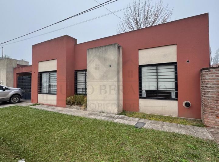 Casa · 73m² · 3 Ambientes · 2 Cocheras