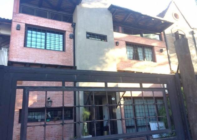 Casa · 200m² · 5 Ambientes