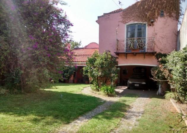 Casa · 200m² · 6 Ambientes