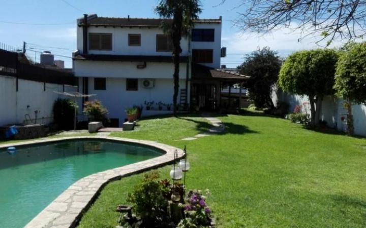 Casa · 4 Dormitorios