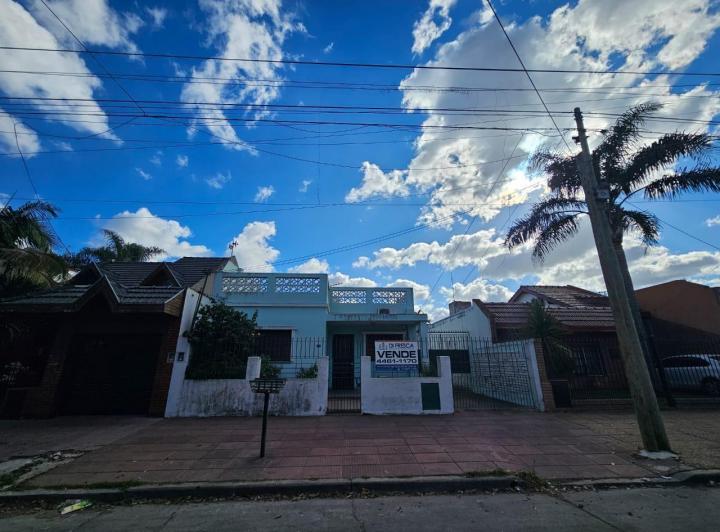 Casa · 190m² · 3 Ambientes · 3 Cocheras