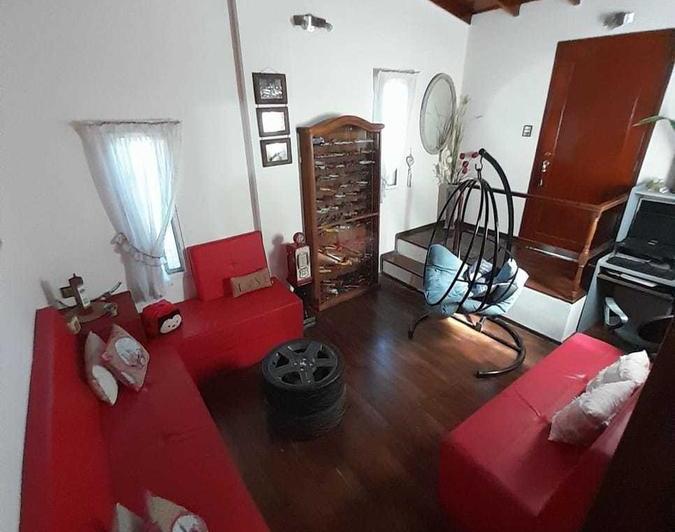 Casa · 110m² · 4 Ambientes · 1 Cochera