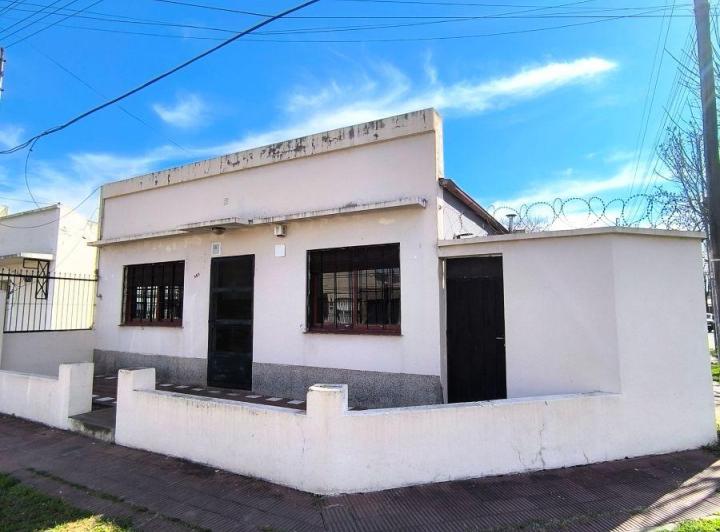 Casa · 96m² · 3 Ambientes · 1 Cochera