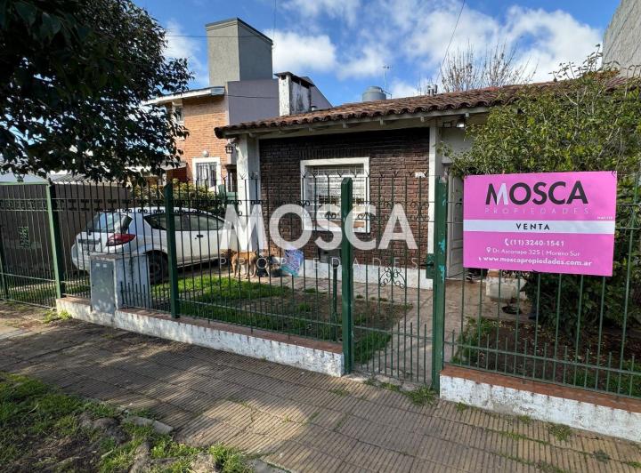 Casa · 250m² · 3 Ambientes · 2 Cocheras