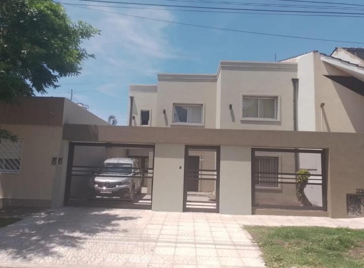 Casa · 180m² · 4 Ambientes