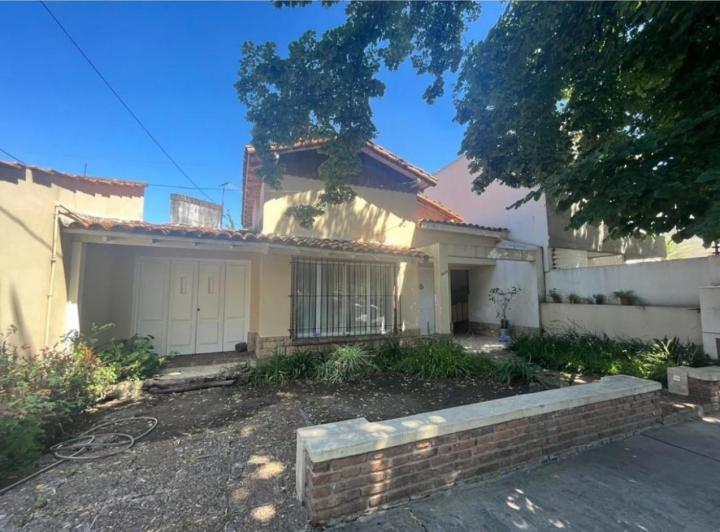 Casa · 150m² · 5 Ambientes