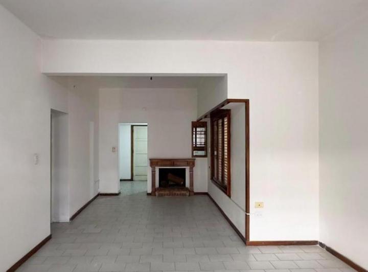 Casa · 80m² · 4 Ambientes · 1 Cochera