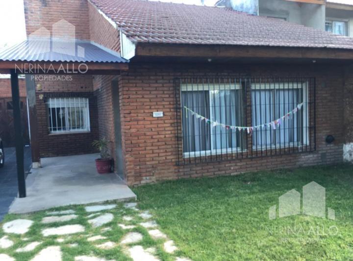Casa · 140m² · 3 Ambientes · 5 Cocheras