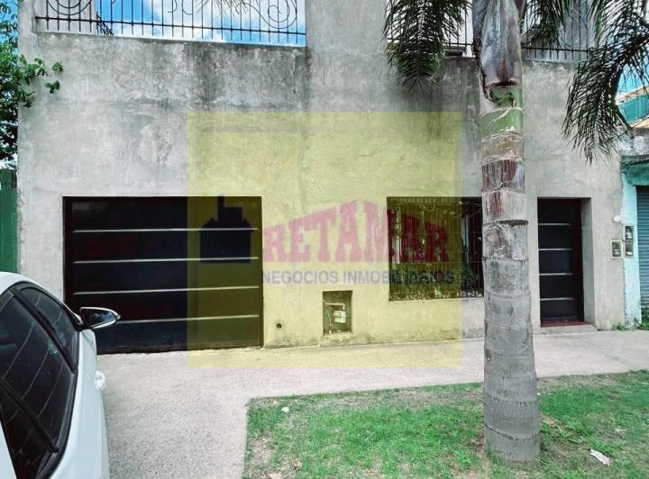 Casa · 210m² · 4 Ambientes · 1 Cochera