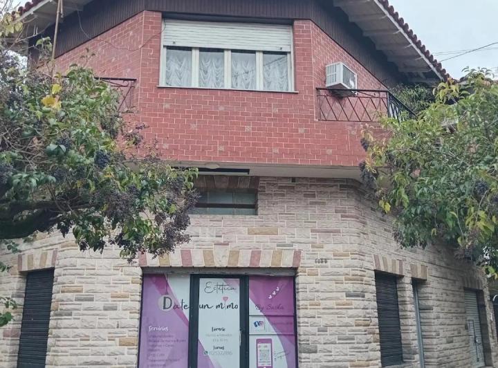 Casa · 130m² · 4 Ambientes · 1 Cochera