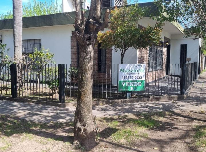 Casa · 65m² · 3 Ambientes · 1 Cochera