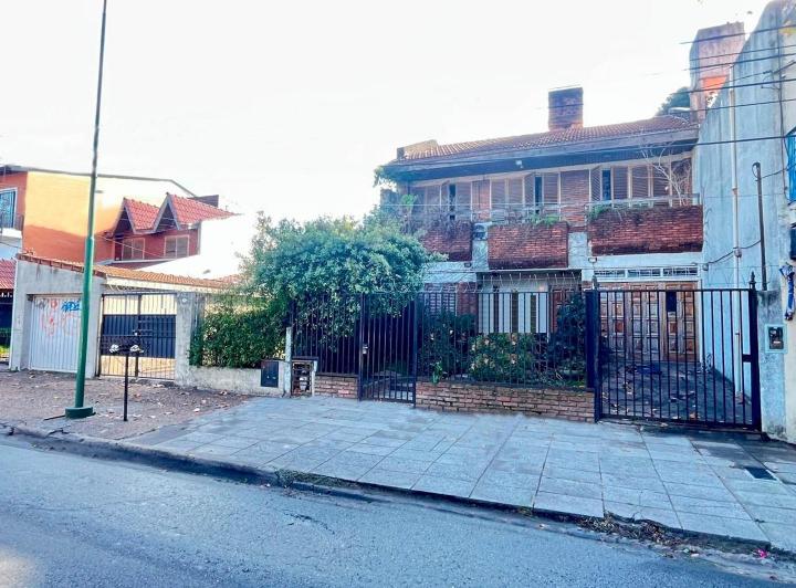 Casa · 423m² · 6 Ambientes