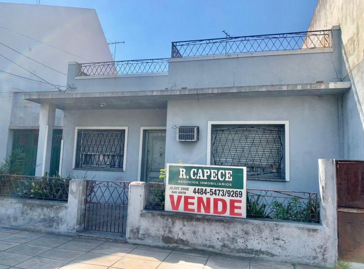 Casa · 200m² · 2 Cocheras