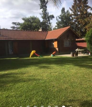 Casa · 150m² · 4 Ambientes · 1 Cochera