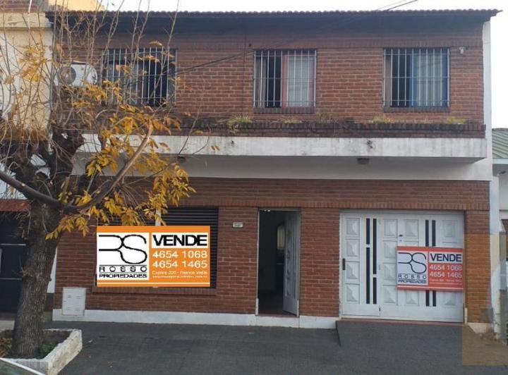 Casa · 170m² · 5 Ambientes · 1 Cochera