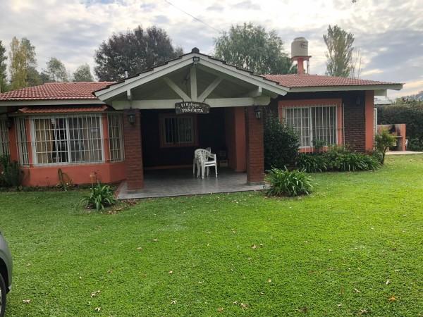 Casa · 180m² · 3 Ambientes · 1 Cochera