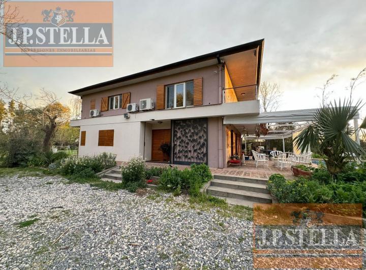 Casa · 600m² · 5 Ambientes · 2 Cocheras