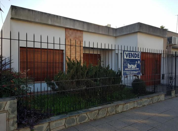 Casa · 112m² · 1 Dormitorio · 1 Cochera