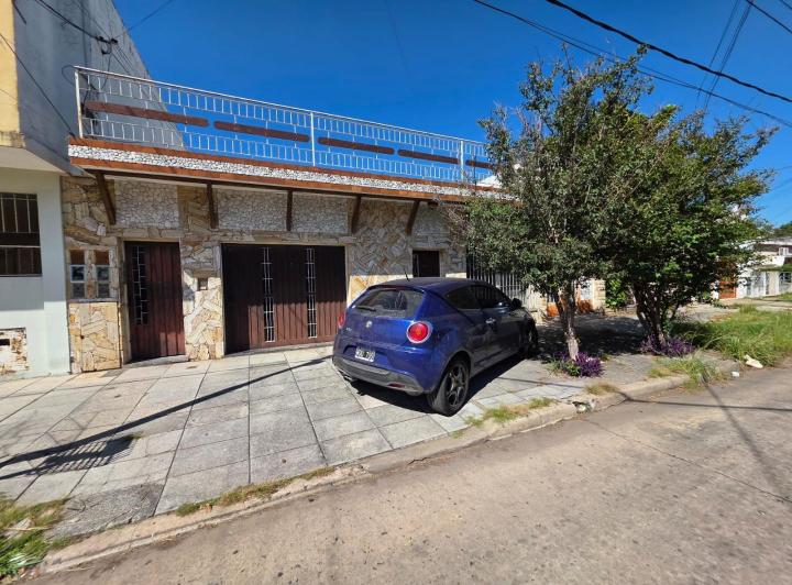 Casa · 120m² · 3 Ambientes · 1 Cochera