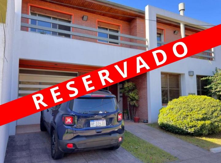 Casa · 320m² · 6 Ambientes · 3 Cocheras