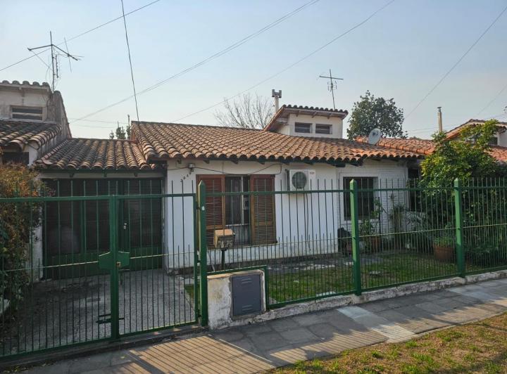 Casa · 80m² · 3 Ambientes · 1 Cochera