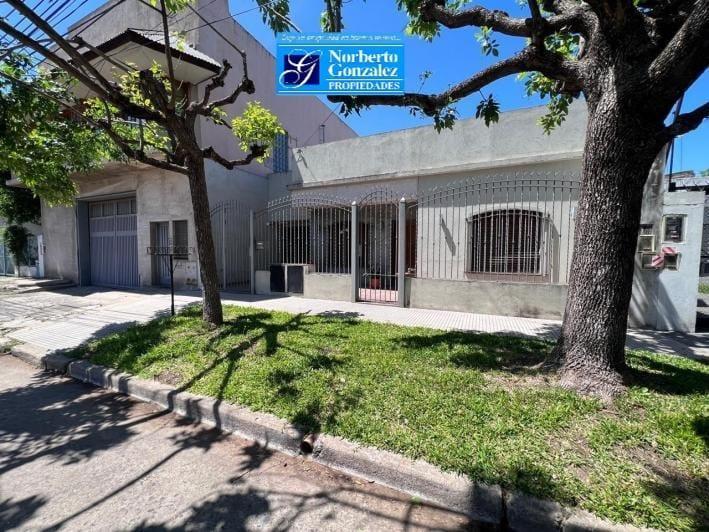 Casa · 182m² · 6 Ambientes · 1 Cochera