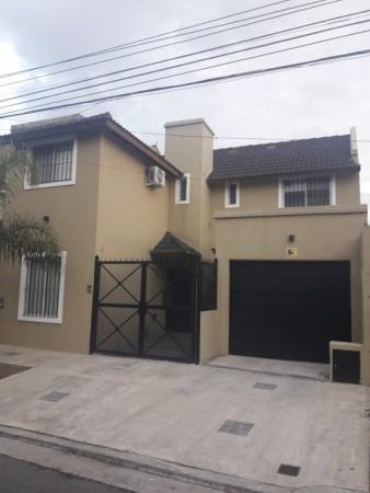 Casa · 140m² · 4 Ambientes