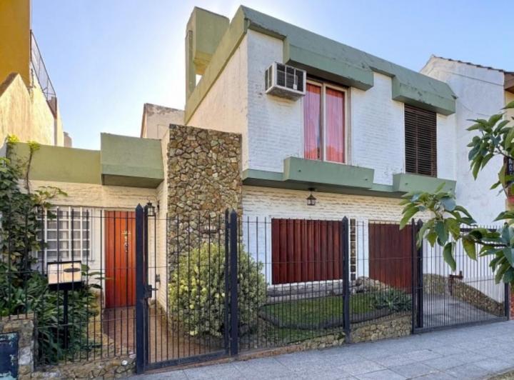 Casa · 180m² · 3 Ambientes