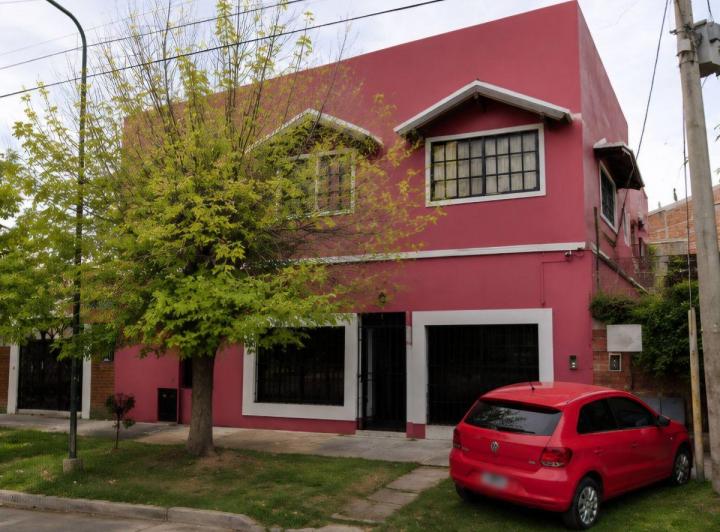 Casa · 135m² · 4 Ambientes · 3 Cocheras