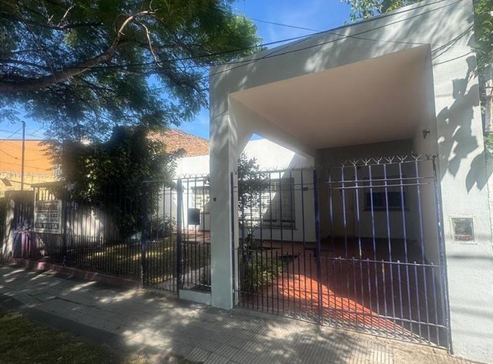 Casa · 148m² · 4 Ambientes · 1 Cochera