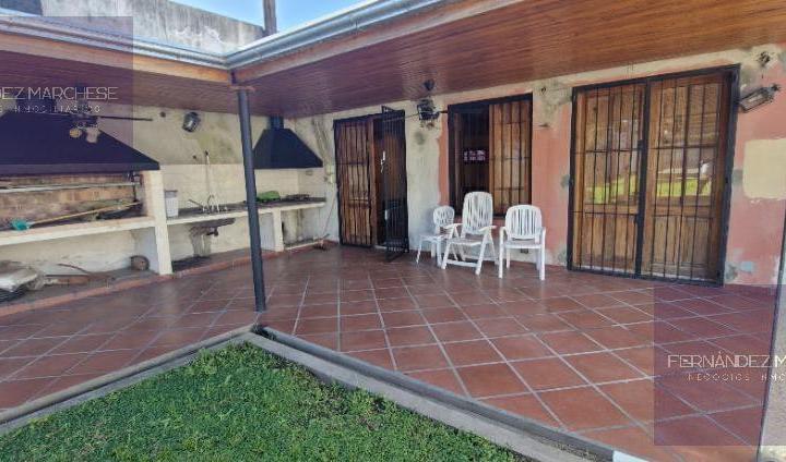 Casa · 100m² · 3 Ambientes · 1 Cochera