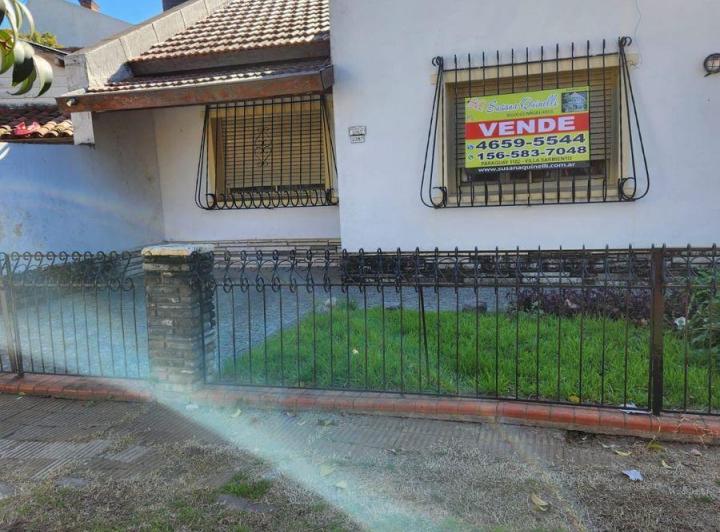 Casa · 90m² · 3 Ambientes · 1 Cochera