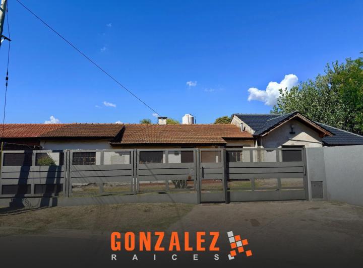 Casa · 175m² · 5 Ambientes · 2 Cocheras
