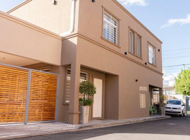 Casa · 70m² · 3 Ambientes · 1 Cochera