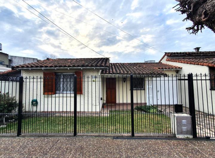 Casa · 133m² · 2 Dormitorios · 2 Cocheras