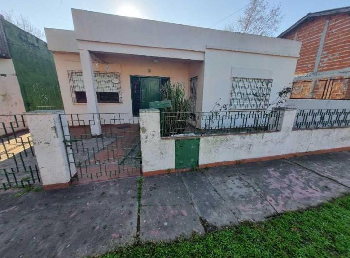 Casa · 110m² · 4 Ambientes · 1 Cochera