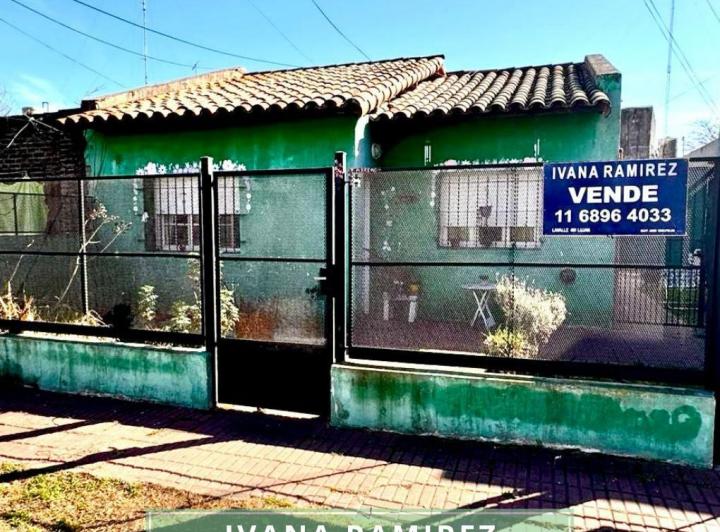 Casa · 214m² · 3 Ambientes · 1 Cochera